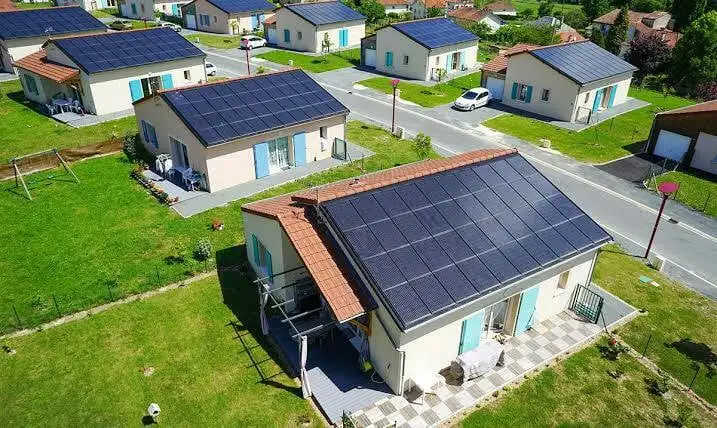 KONUT ÇATI ÜSTÜ GÜNEŞ ENERJİSİ SİSTEMLER